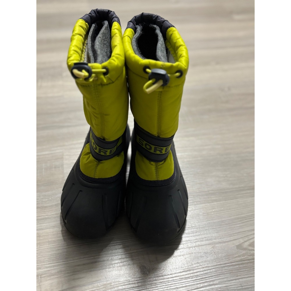 Sorel Kids Flurry Snow Boots Cyber Green Black NY1799-380 Size 3